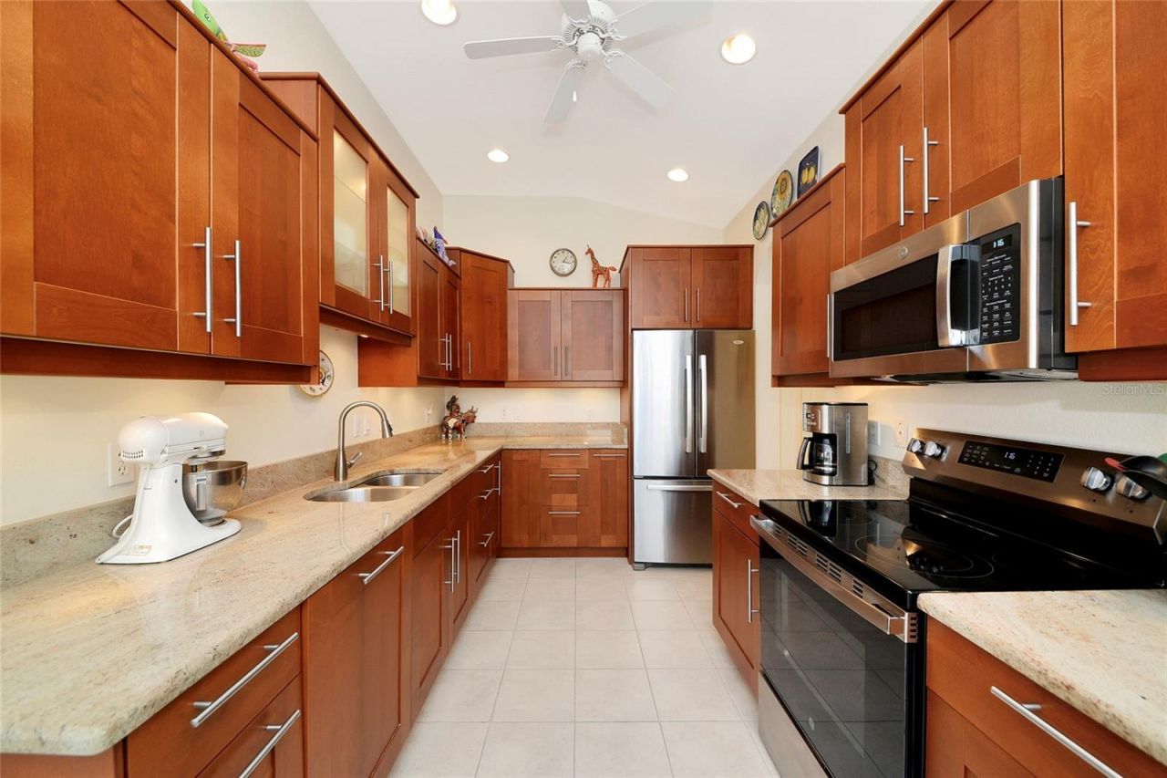 111 Auburn Woods Circle, Venice, FL 34292 Photo
