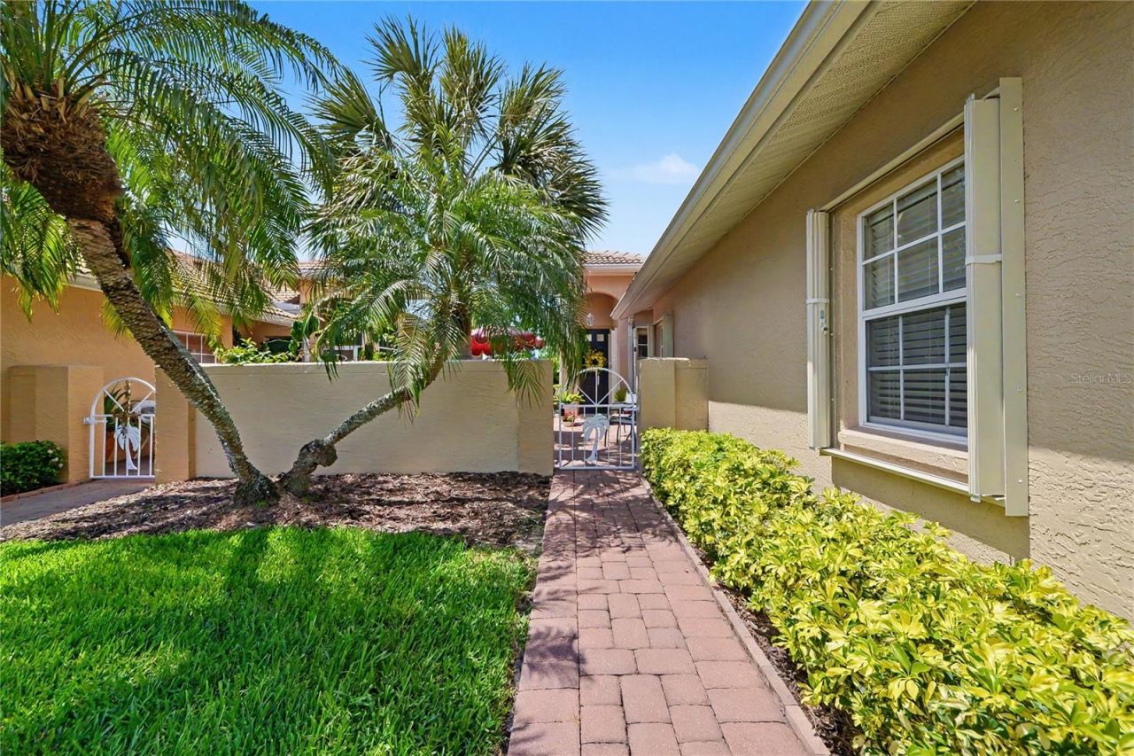 111 Auburn Woods Circle, Venice, FL 34292 Photo