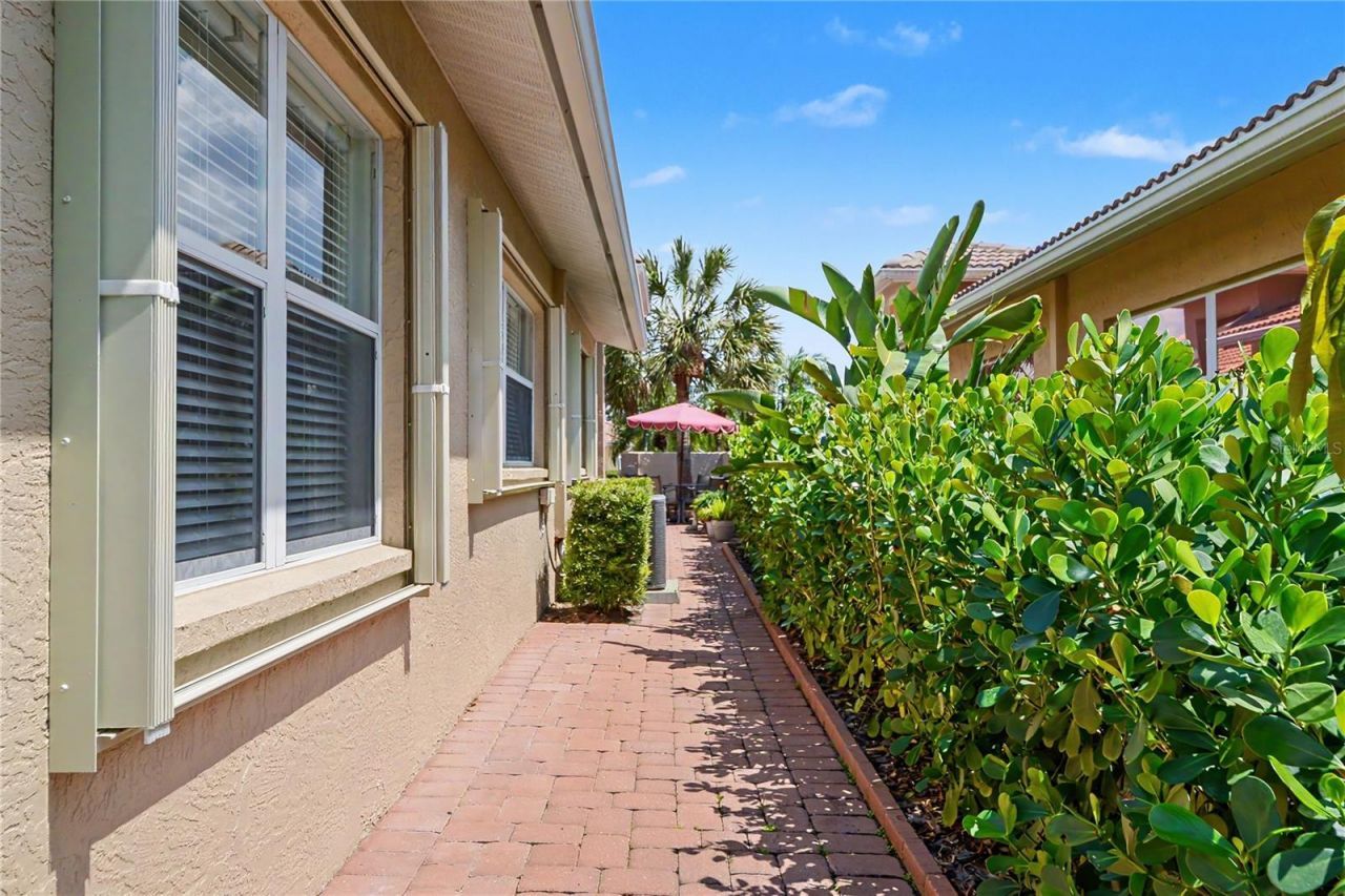 111 Auburn Woods Circle, Venice, FL 34292 Photo