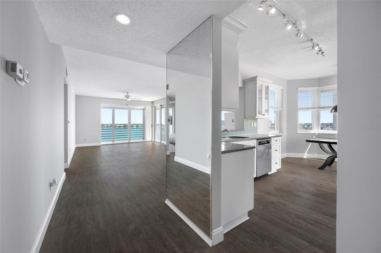 7979 Sailboat Key Boulevard S, Unit 508, South Pasadena, FL 33707 Photo