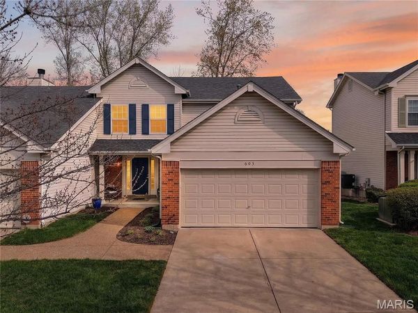 603 Hawk Run Drive, O'Fallon, MO 63368
