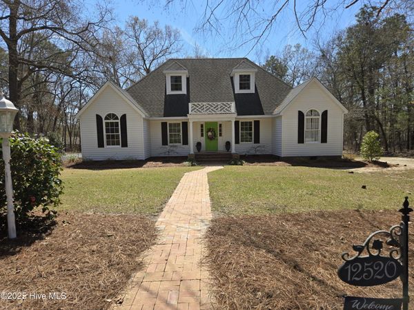 12520 Saddle Path Circle, Laurinburg, NC 28352