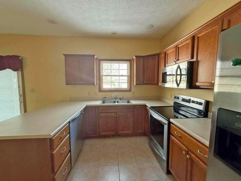 541 Northpoint Court, Troy, OH 45373 Photo 10