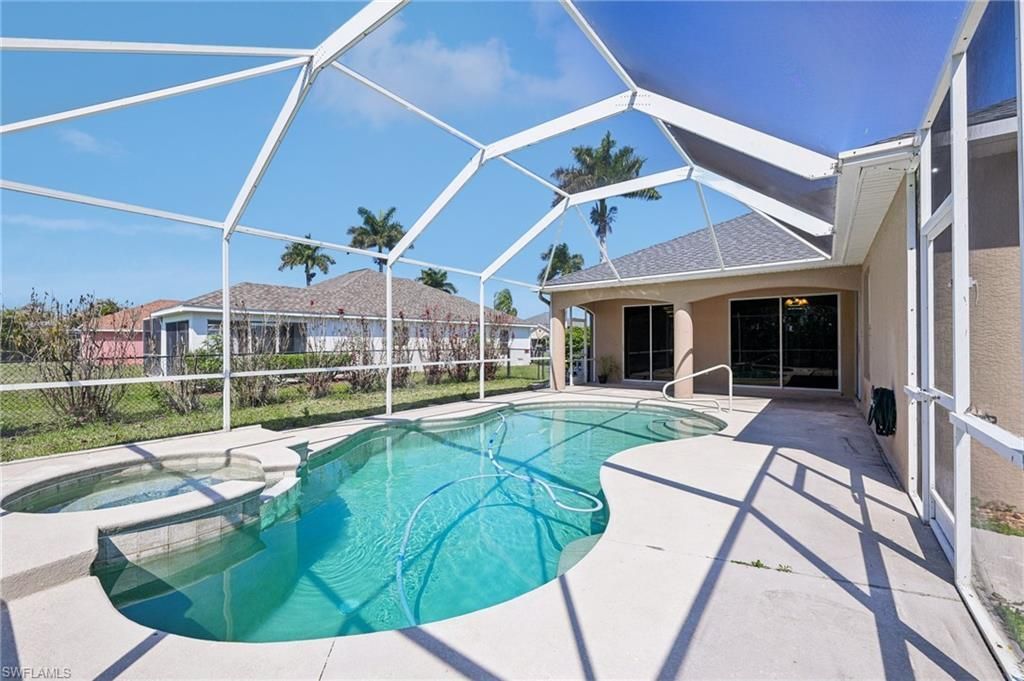 18310 Plumbago Ct, Lehigh Acres, FL 33972 Photo