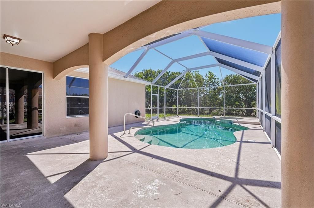 18310 Plumbago Ct, Lehigh Acres, FL 33972 Photo
