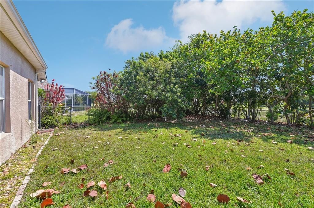 18310 Plumbago Ct, Lehigh Acres, FL 33972 Photo