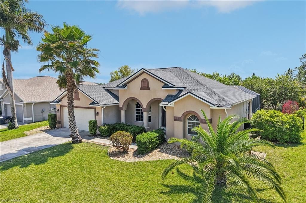 18310 Plumbago Ct , Lehigh Acres, FL 33972 Photo