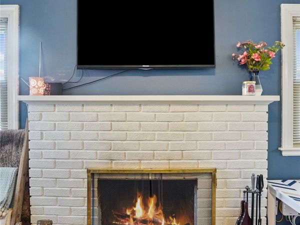 1107 Morton Avenue , Des Moines, IA 50316