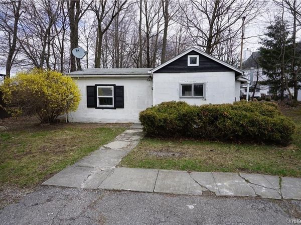 55 Walton Terrace, Monroe, NY 10950