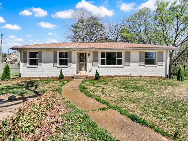 1104 Irving Ln , Clarksville, TN 37040