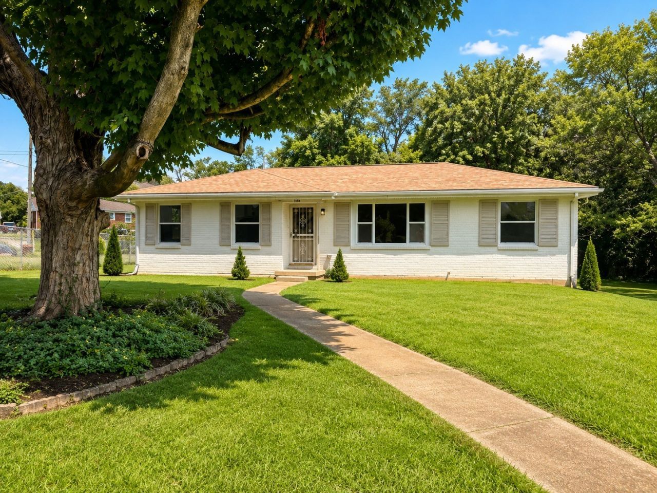 1104 Irving Ln, Clarksville, TN 37040 Main Photo