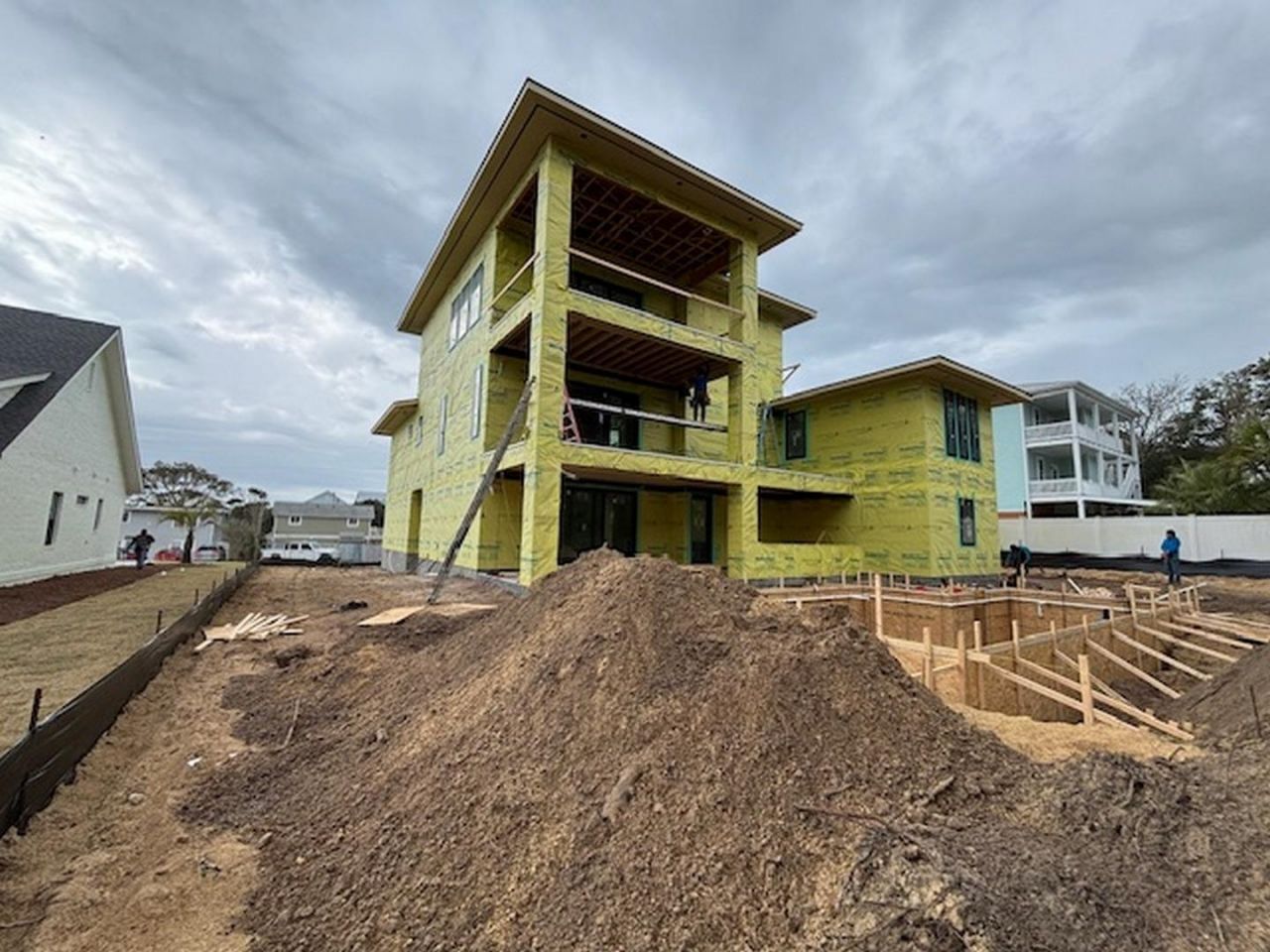 918 Strand Ave. Photo 15