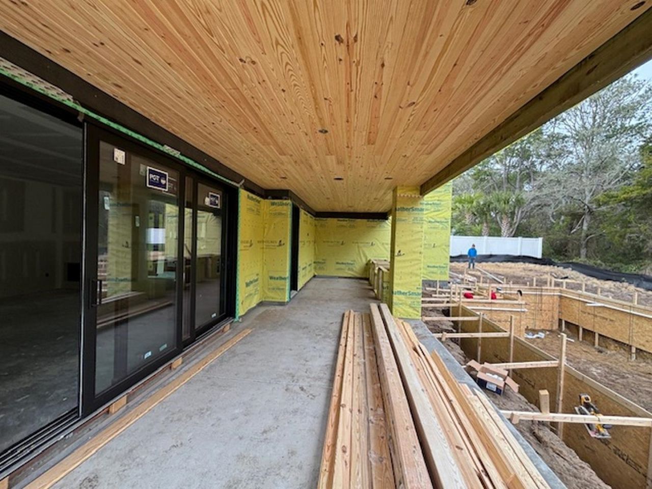 918 Strand Ave. Photo 16