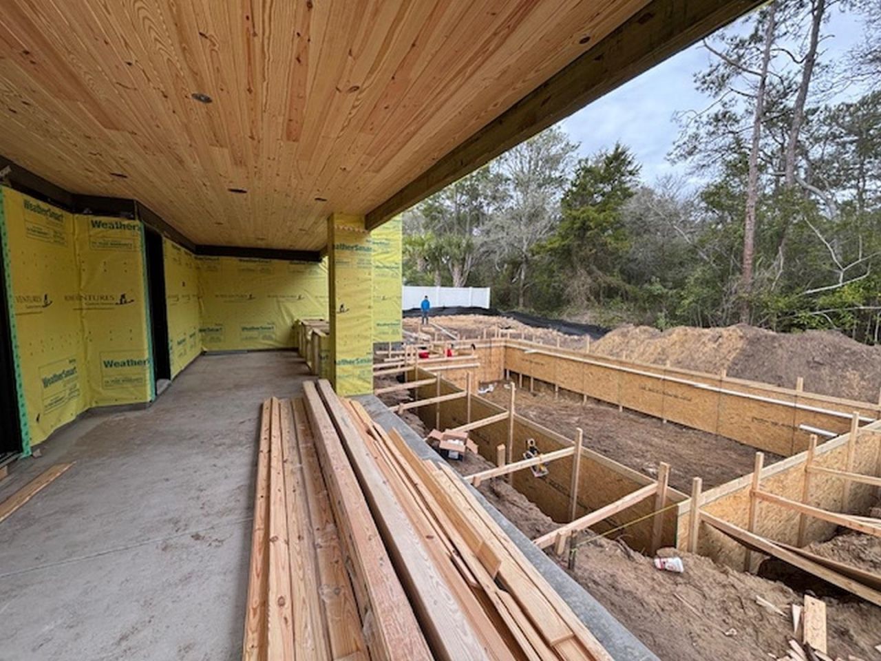 918 Strand Ave. Photo 17