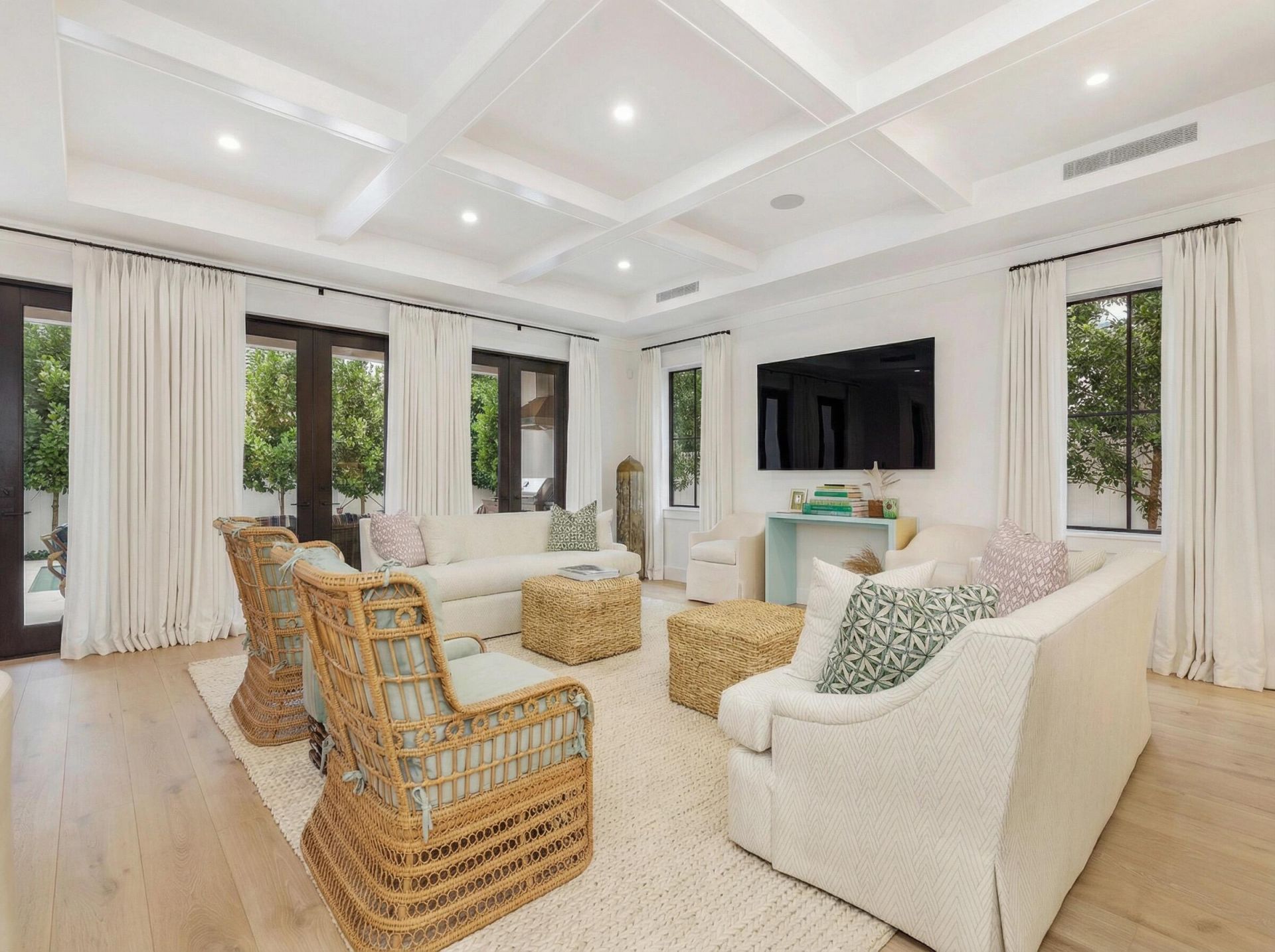 315 Avila Road, West Palm Beach, FL 33405 Photo