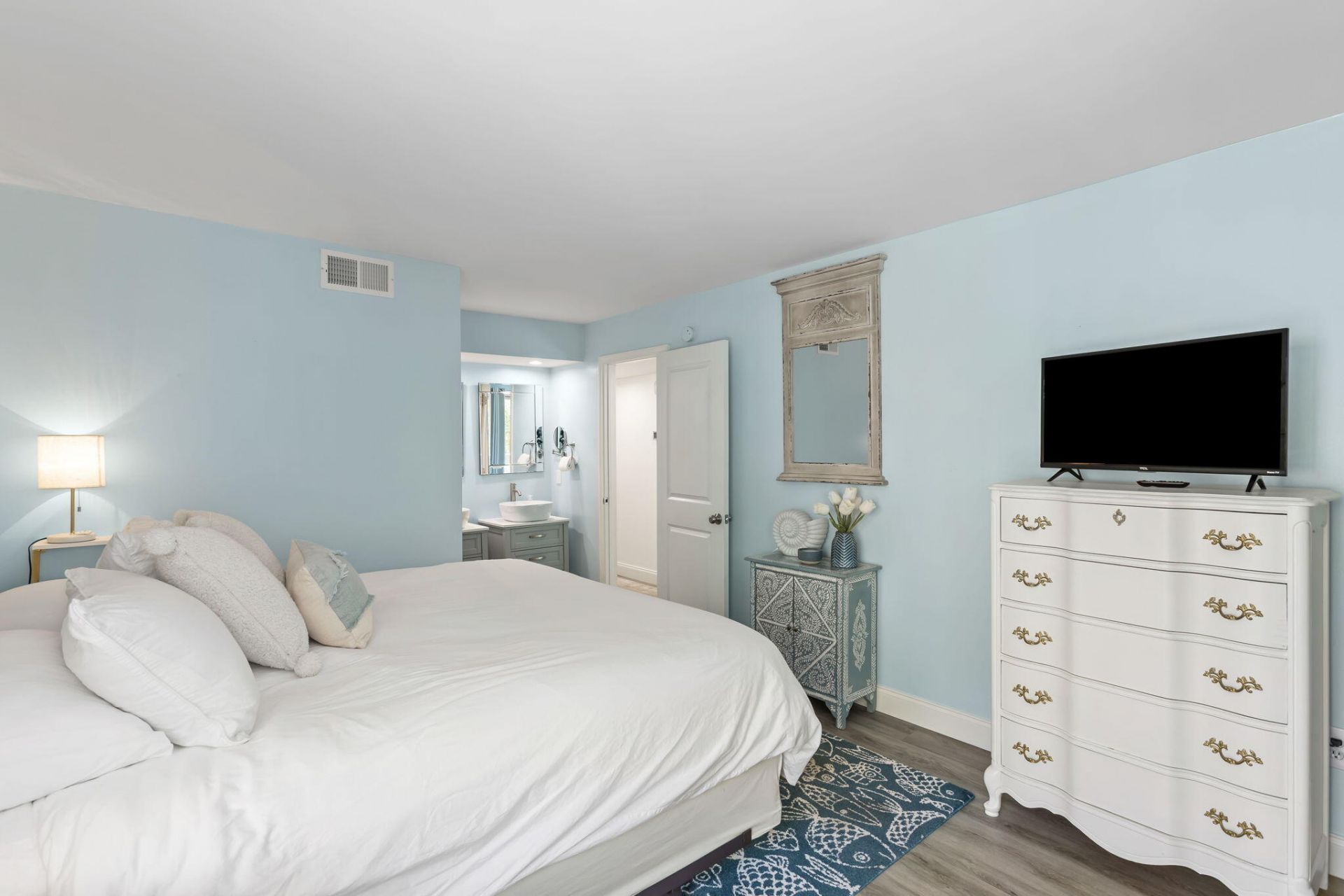 1621 Live Oak Park Photo 13