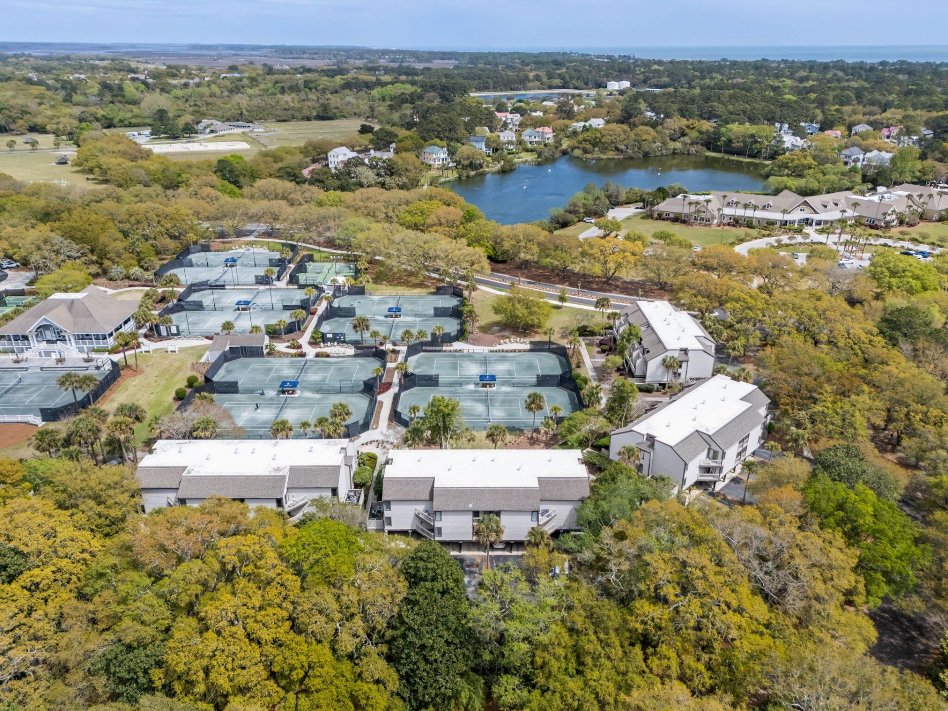 1621 Live Oak Park Photo 30