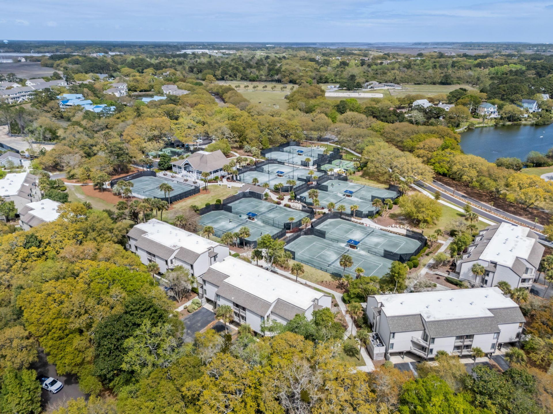 1621 Live Oak Park Photo 36