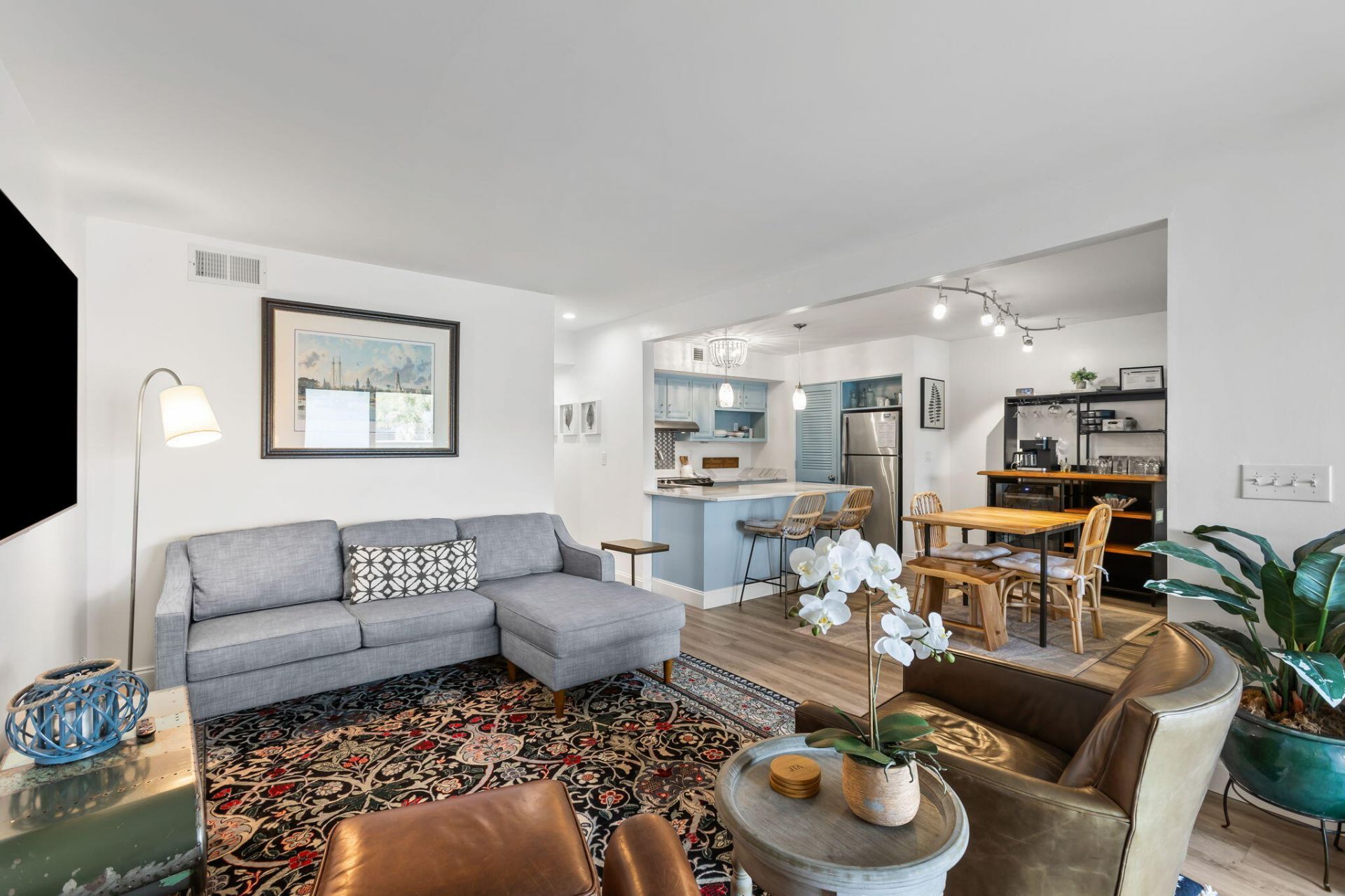 1621 Live Oak Park Photo 8