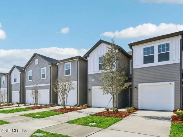 524 TROUT RUN Road, Jacksonville, FL 32218