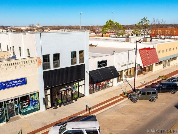 118 W Main Street , Unit A, Ada, OK 74820