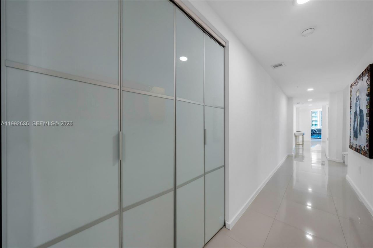 3030 NE 188th St, Unit 602, Aventura, FL 33180 Photo