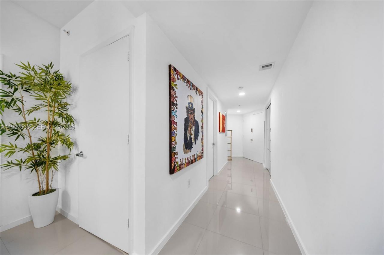 3030 NE 188th St, Unit 602, Aventura, FL 33180 Photo