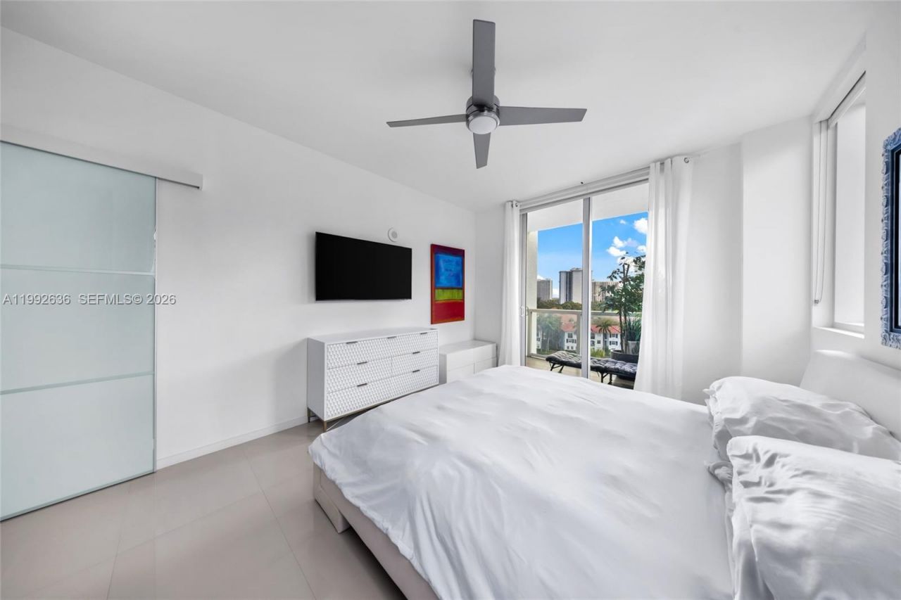 3030 NE 188th St, Unit 602, Aventura, FL 33180 Photo
