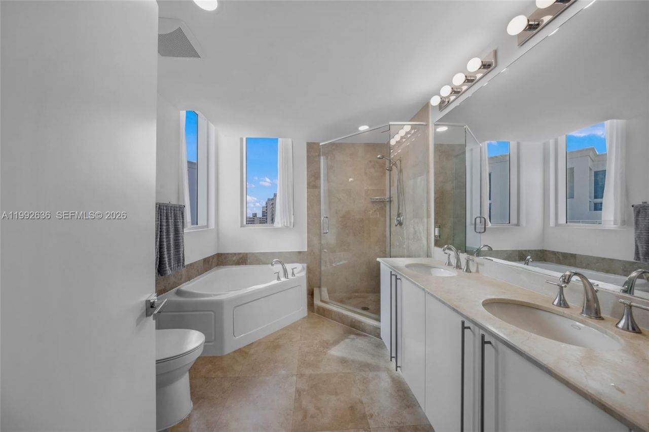 3030 NE 188th St, Unit 602, Aventura, FL 33180 Photo