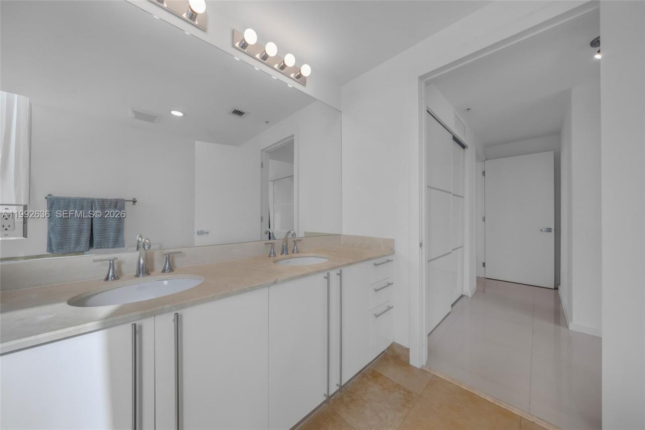 3030 NE 188th St, Unit 602, Aventura, FL 33180 Photo