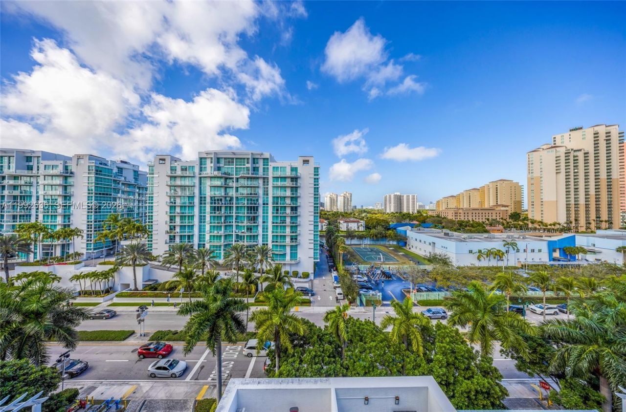 3030 NE 188th St, Unit 602, Aventura, FL 33180 Photo