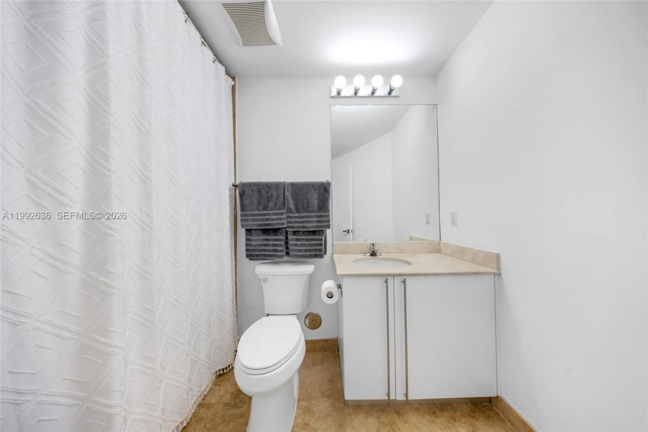 3030 NE 188th St, Unit 602, Aventura, FL 33180 Photo