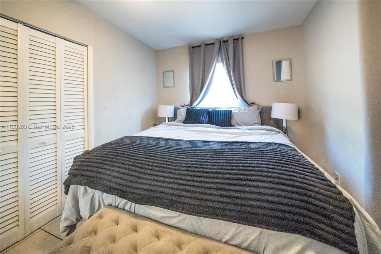 1119 NW 10th Pl , Fort Lauderdale, FL 33311 Photo