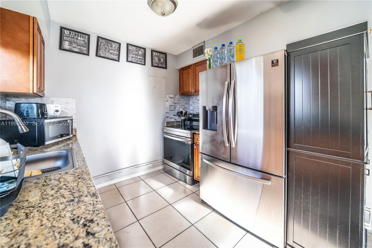 1119 NW 10th Pl , Fort Lauderdale, FL 33311 Photo