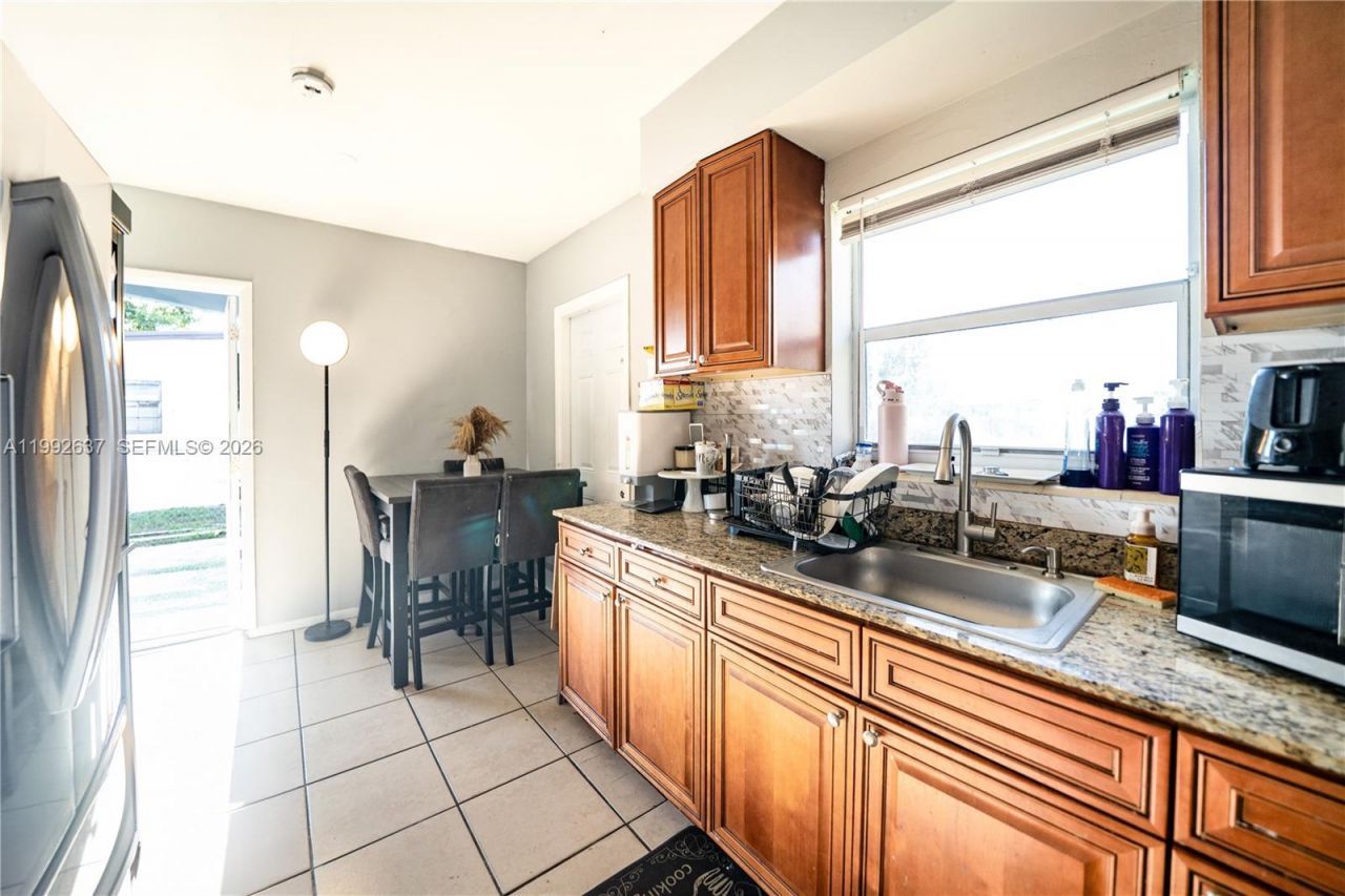 1119 NW 10th Pl , Fort Lauderdale, FL 33311 Photo