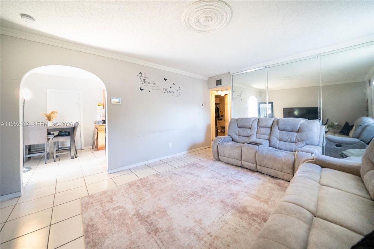 1119 NW 10th Pl , Fort Lauderdale, FL 33311 Photo