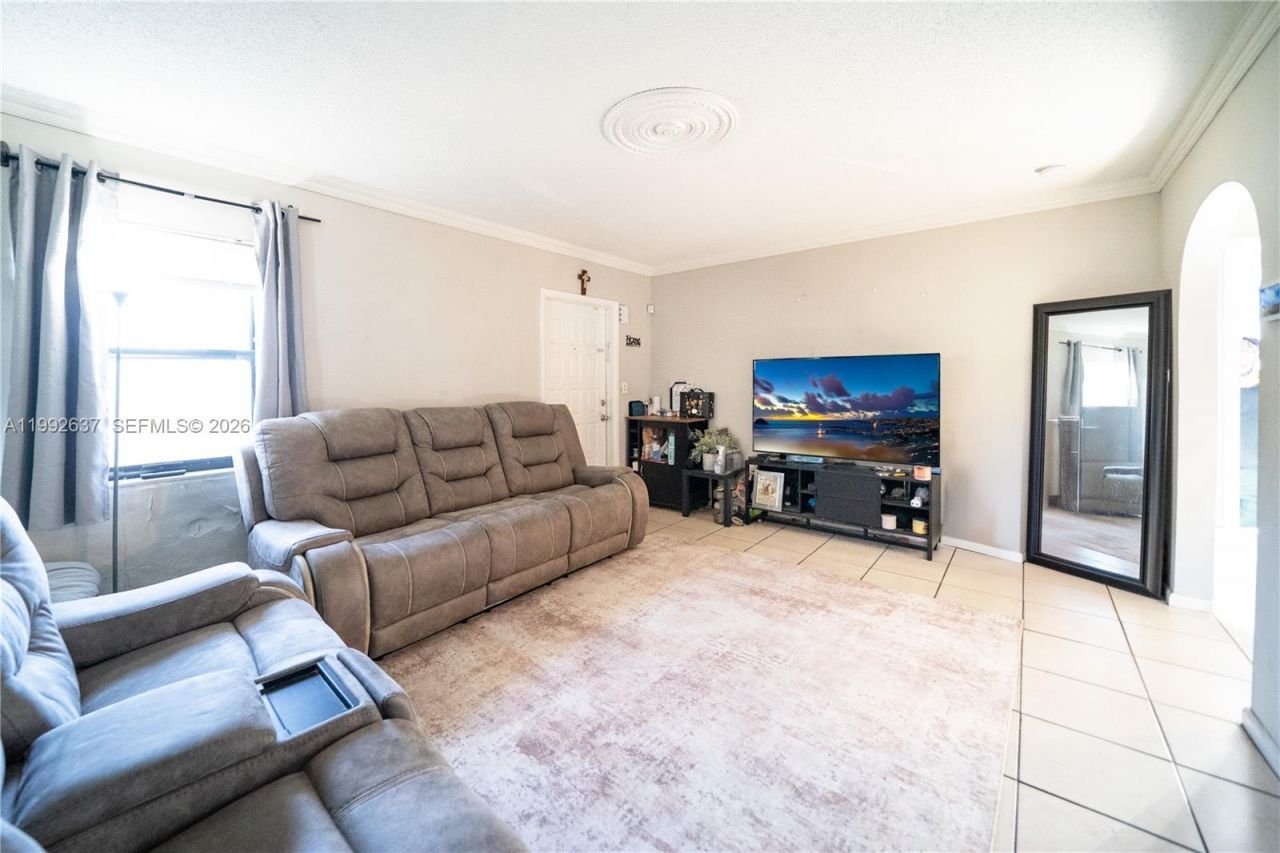 1119 NW 10th Pl , Fort Lauderdale, FL 33311 Photo