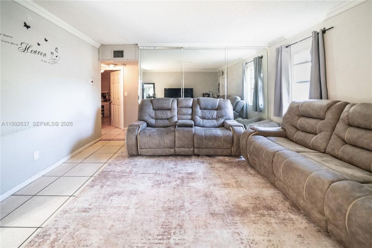 1119 NW 10th Pl , Fort Lauderdale, FL 33311 Photo