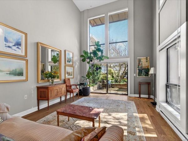 880 Short St , Unit 111, Saanich, BC V8X 2V5