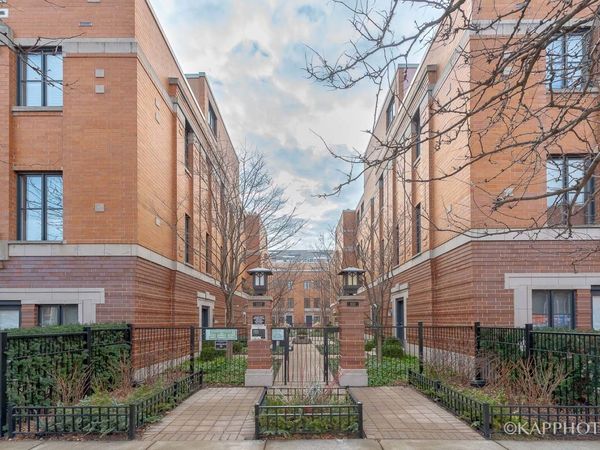 1117 W Monroe Street , Unit 15, Chicago, IL 60607