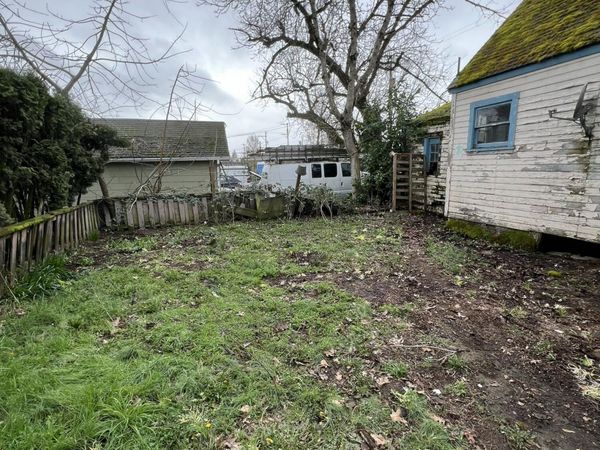 330 Grove Street NE, Salem, OR 97301