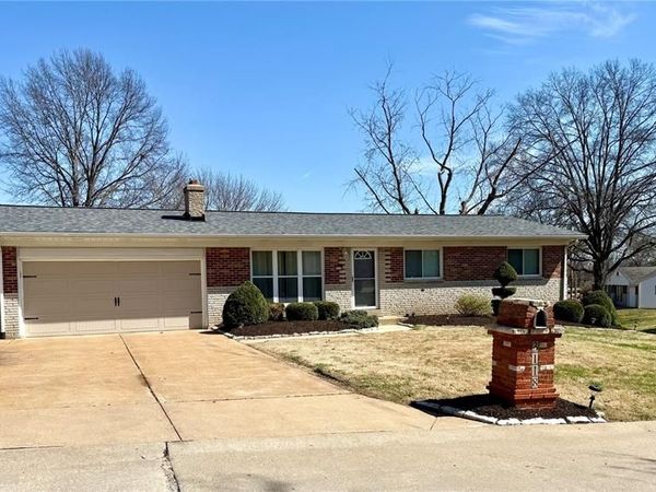 3118 Milissa Lane , St Louis, MO 63125