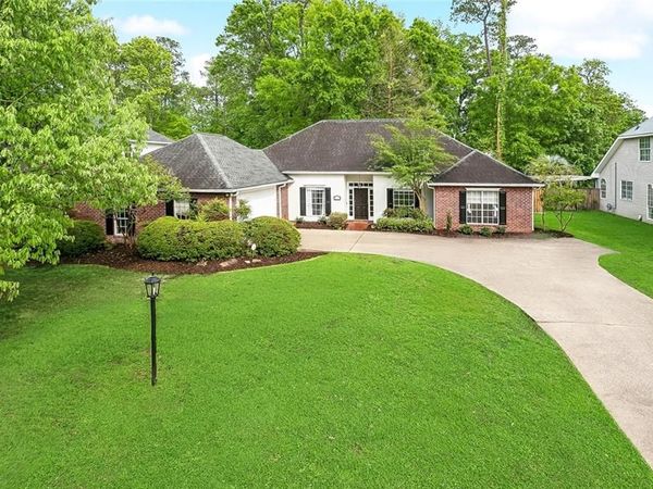 1242 CLEARWATER Drive, Mandeville, LA 70471