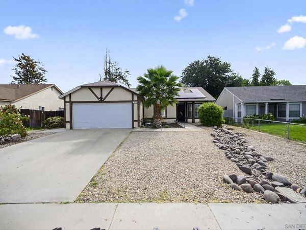 1072 Violet Street, Hemet, CA 92545