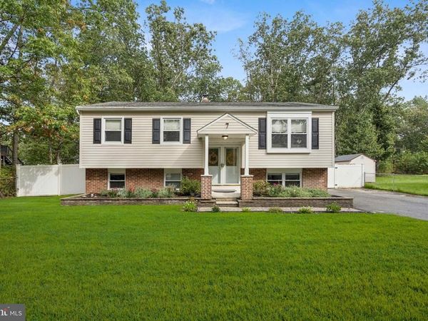 7 S CAROLINA ROAD, BROWNS MILLS, NJ 08015