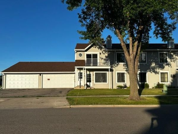 3235 15th Avenue S, Unit C, Fargo, ND 58103