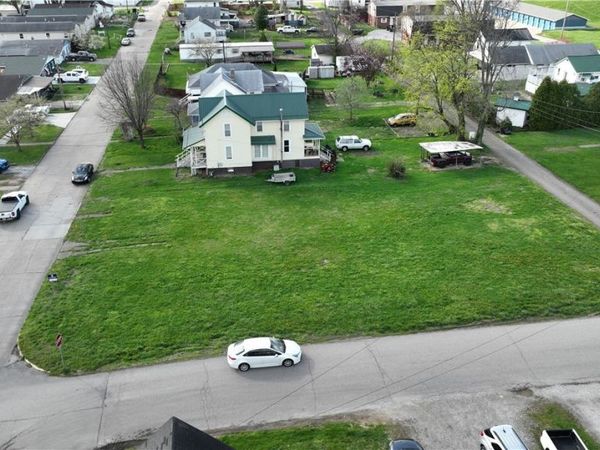 627 33rd Street, Parkersburg, WV 26101