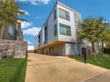 2711 Kimsey Drive, Unit 103, Dallas, TX 75235