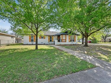 9510 Crestshire Drive, Dallas, TX 75227