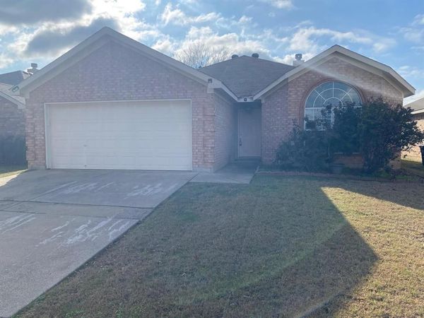 1308 Sierra Blanca Drive, Fort Worth, TX 76028